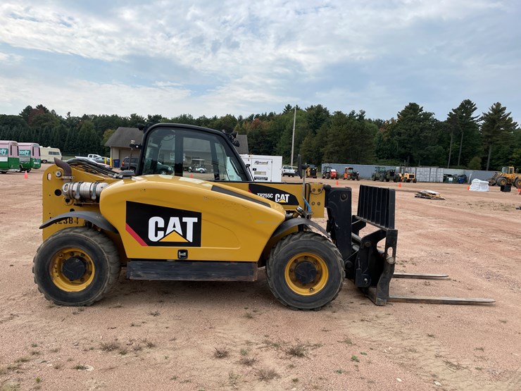 caterpillar-th255c-image-6