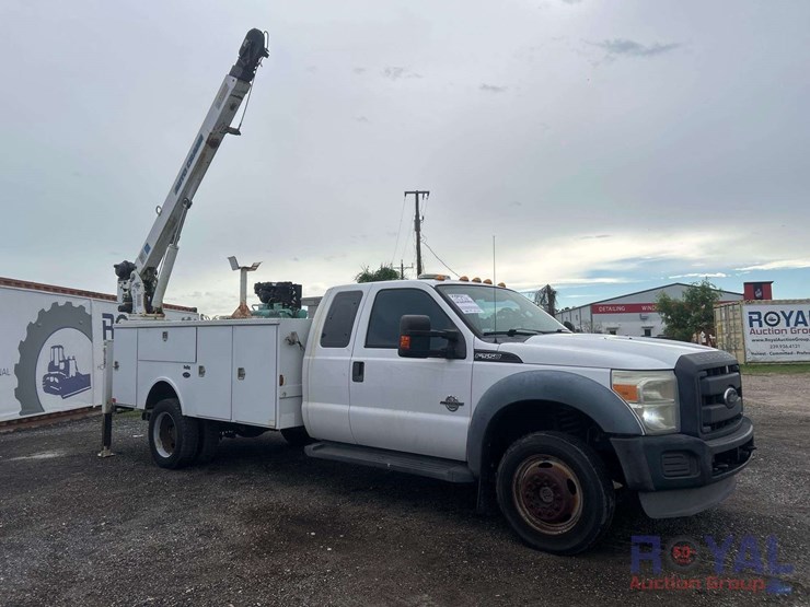 2013-auto-crane-6406h-image-2
