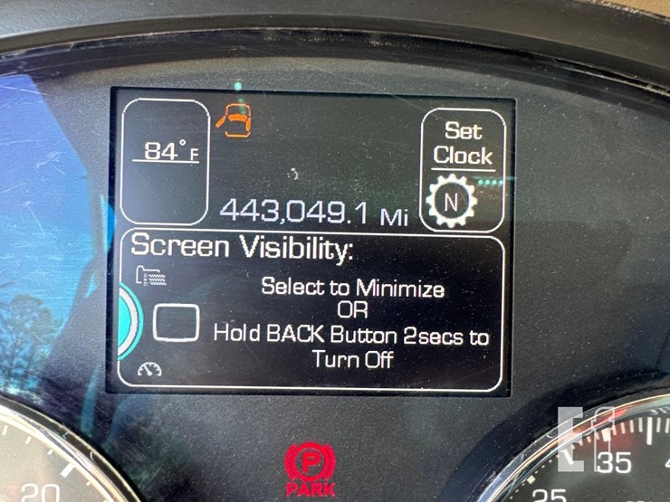 2016-kenworth-t880-image-29