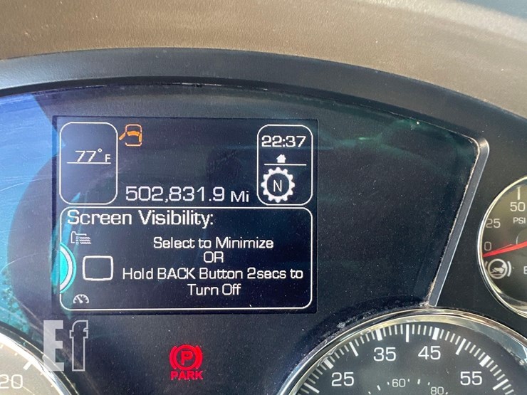 2018-kenworth-t880-image-31