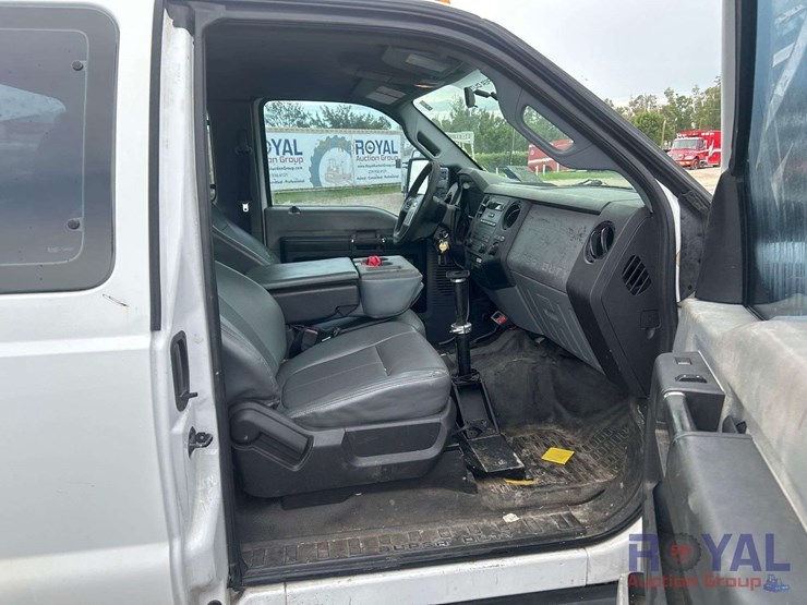2013-auto-crane-6406h-image-37
