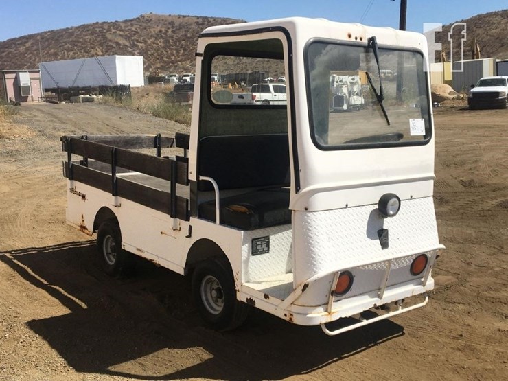 2011-utility-53'-image-2