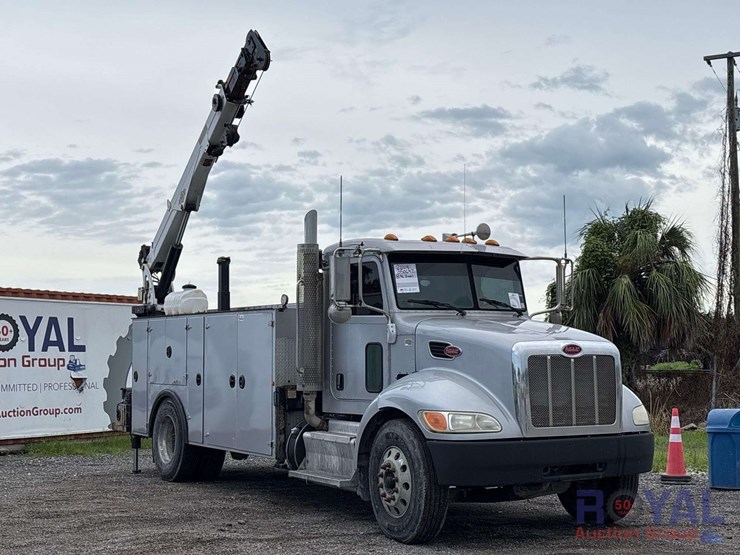 2014-peterbilt-337-image-2