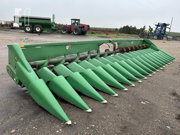 john-deere-1240-image-3