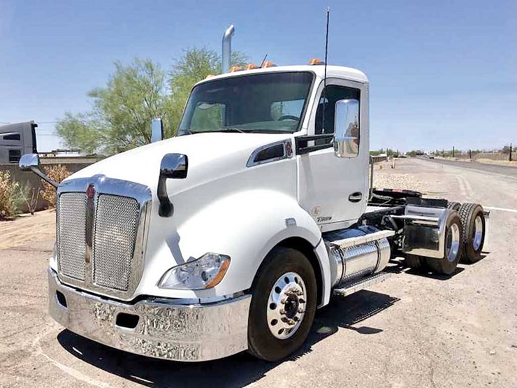 2020-kenworth-t680-image-1