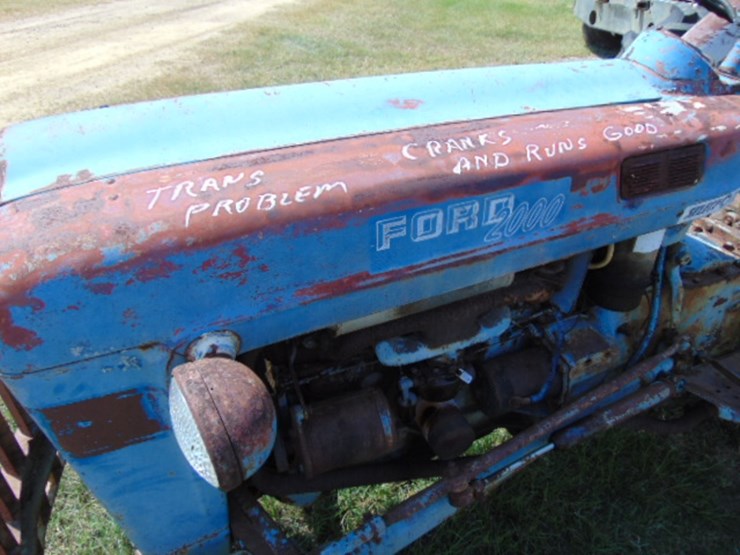ford-2000-image-6