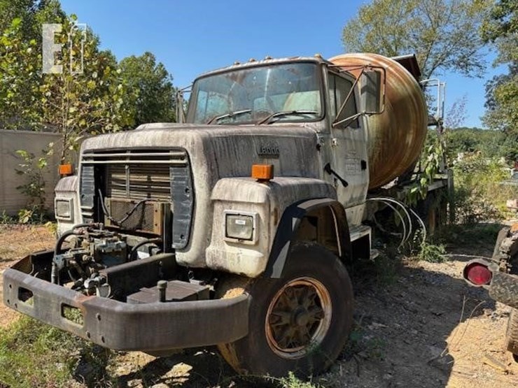 1995-ford-l8000-image-1