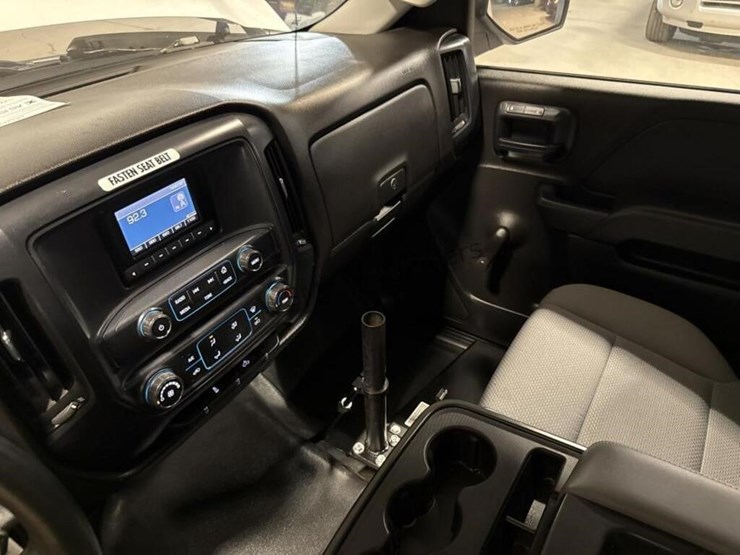 2014-chevrolet-silverado-1500-image-21