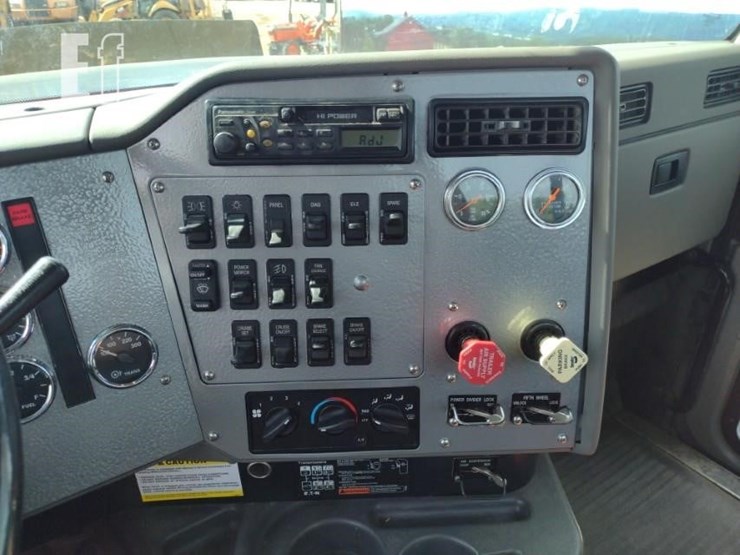 2001-international-9900-image-12