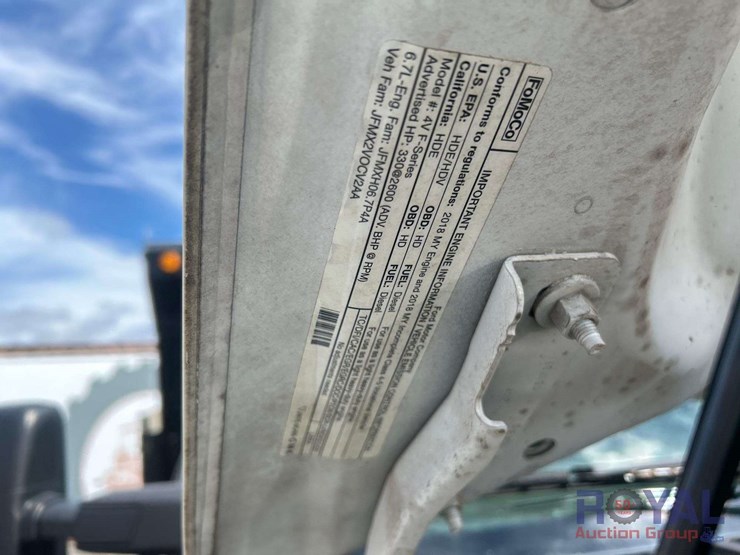 2018-ford-f450-image-16