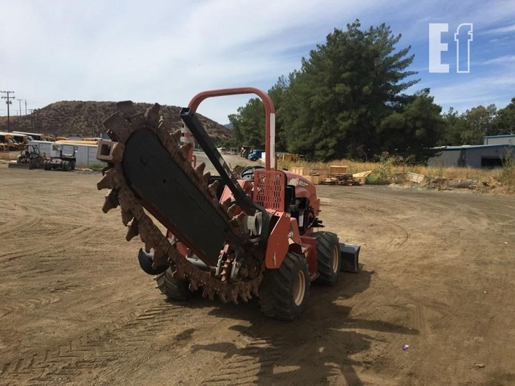 2015-ditch-witch-rt40-image-3