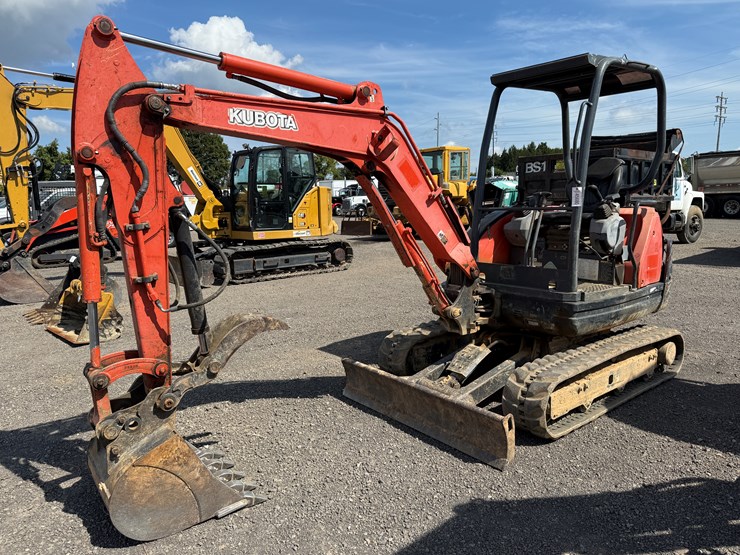 kubota-kx71-image-1