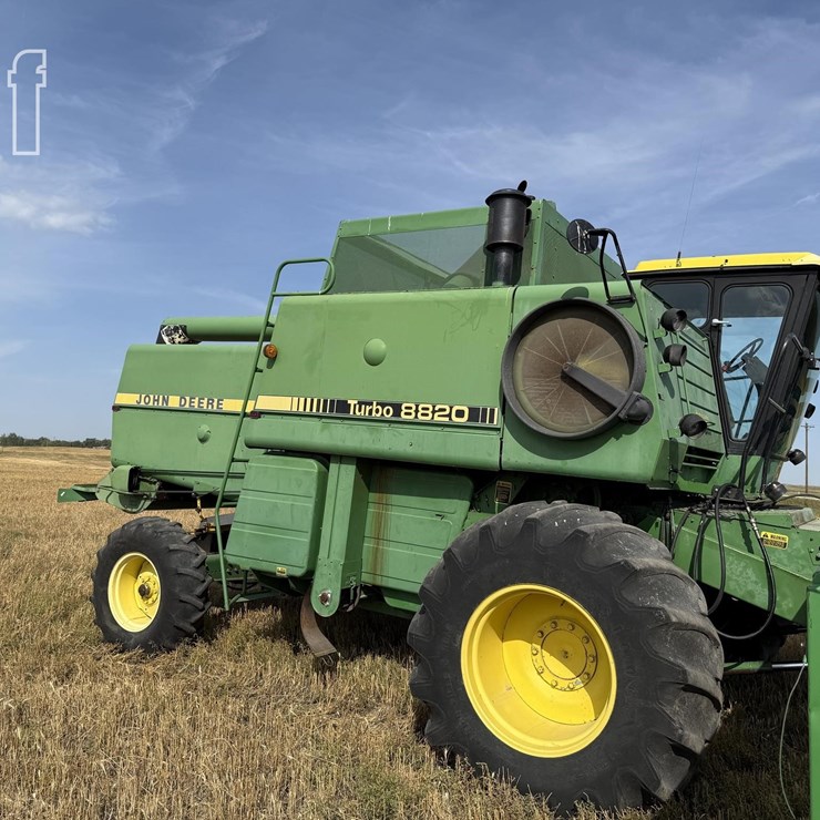 1983 JOHN DEERE 8820