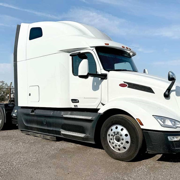 2020 PETERBILT 579