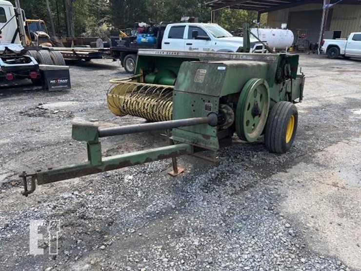 john-deere-336-image-1