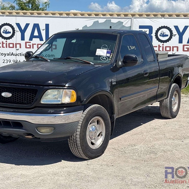 2000 FORD 2000