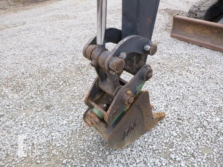 2021-takeuchi-tl8r-image-16