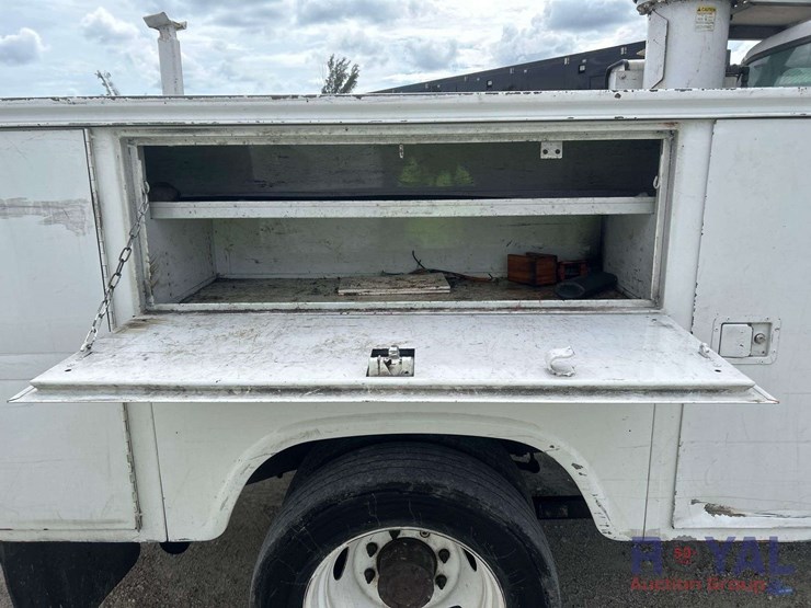 2000-ford-f550-image-18