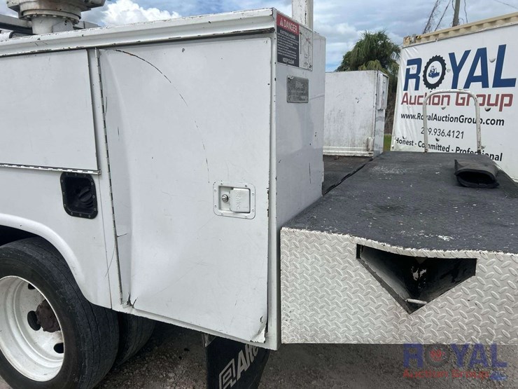 2000-ford-f550-image-14