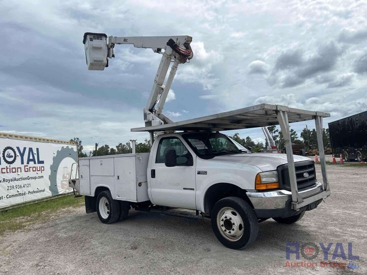 2000-ford-f550-image-33