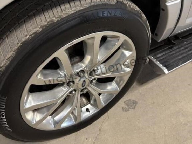 2013-ford-expedition-limited-image-9