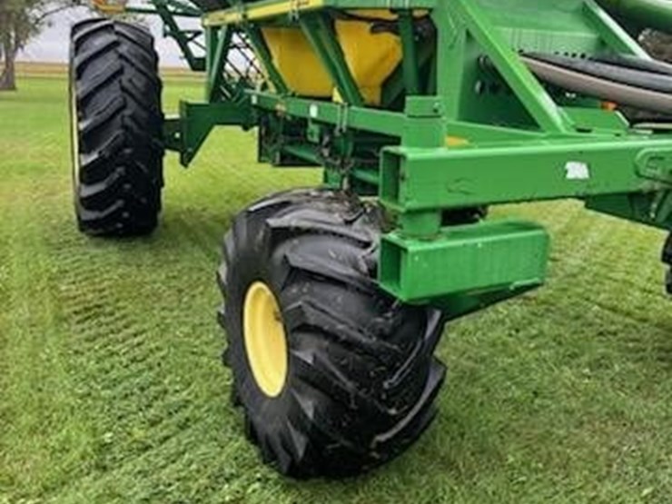 john-deere-1820-image-2