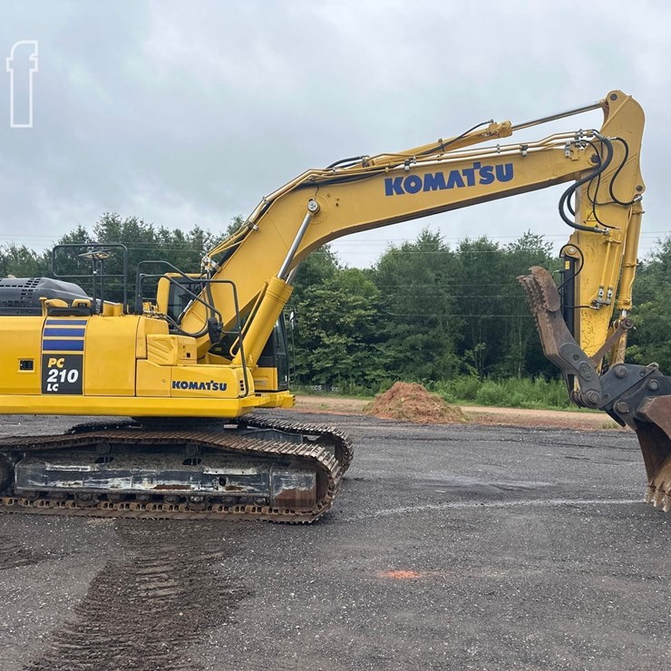 2021 KOMATSU PC210 LC-11