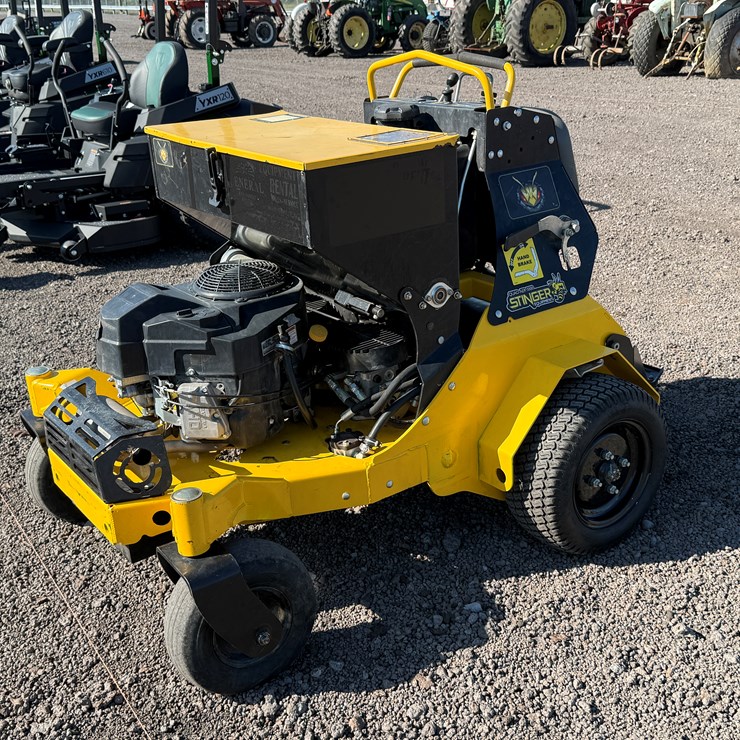 #77 • QUAD AER3000 26" STAND ON AERATOR / SEEDER