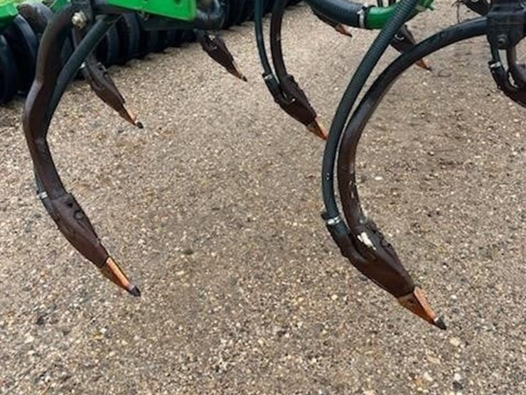 john-deere-1820-image-5