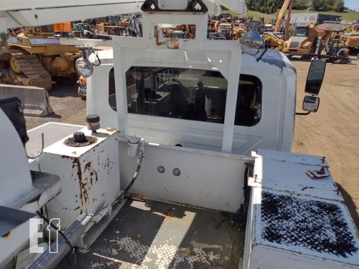 2008-international-durastar-4300-image-38