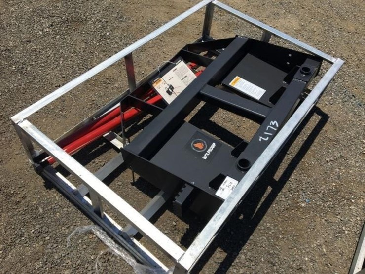 unused-wolfequip-bs-12-2500g-49in-bale-fork-image-1