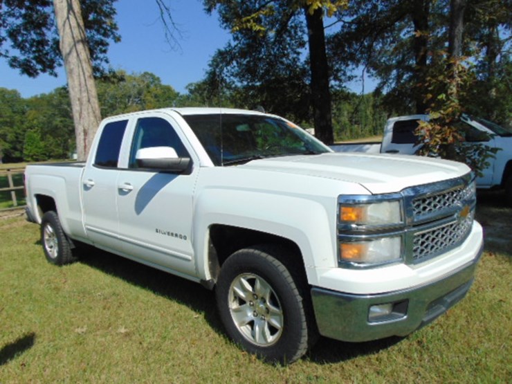 2015-chevrolet-silverado-1500-image-3