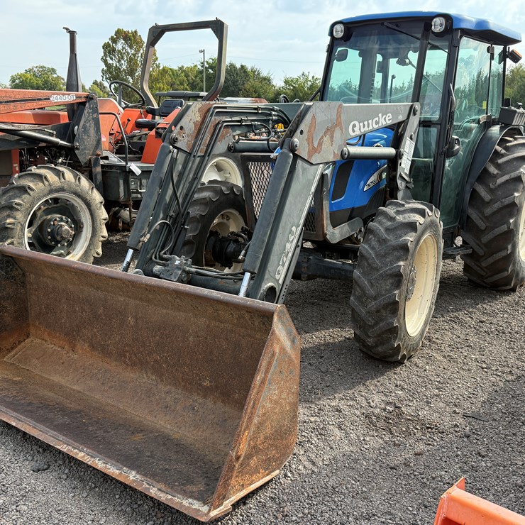 NEW HOLLAND TN75