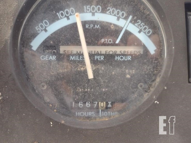 john-deere-4240-image-6