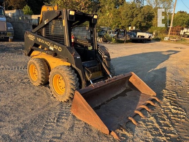 new-holland-lx665-image-3