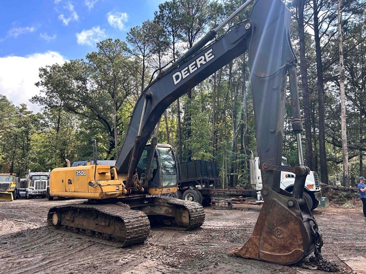 2010-deere-350d-image-3