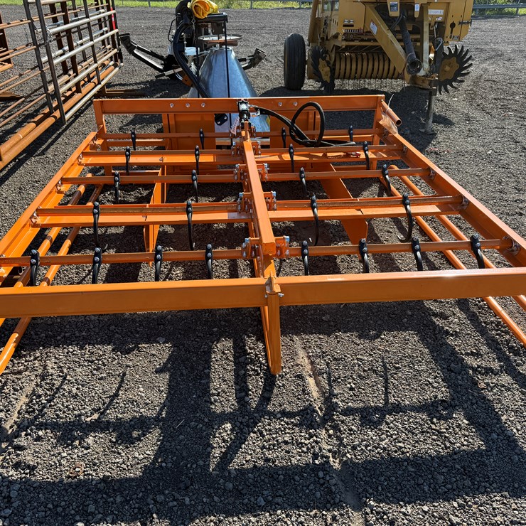 #96 • LANDHONOR SKID STEER ACCUMULATOR GRAPPLE