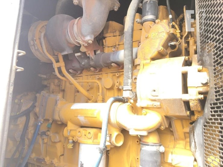 2020-caterpillar-c15-image-6