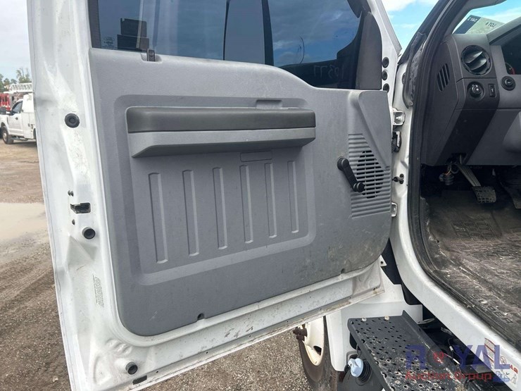 2017-ford-f650-image-6