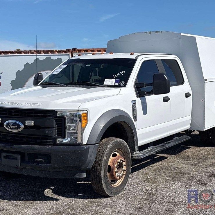 2017 FORD F550