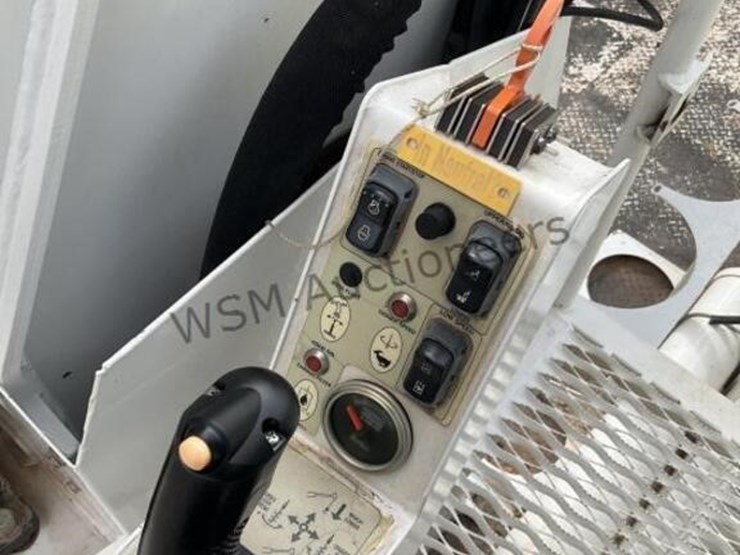 2014-altec-d3050b-image-23