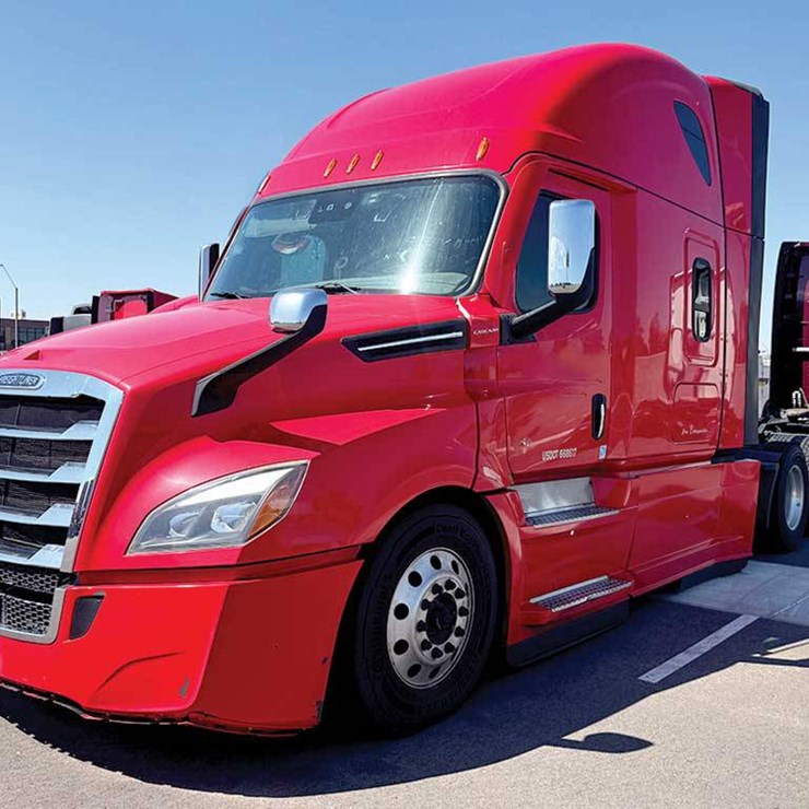 2021 FREIGHTLINER CASCADIA 126