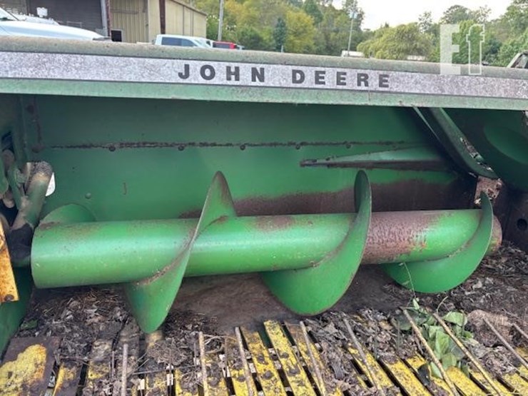 john-deere-336-image-15