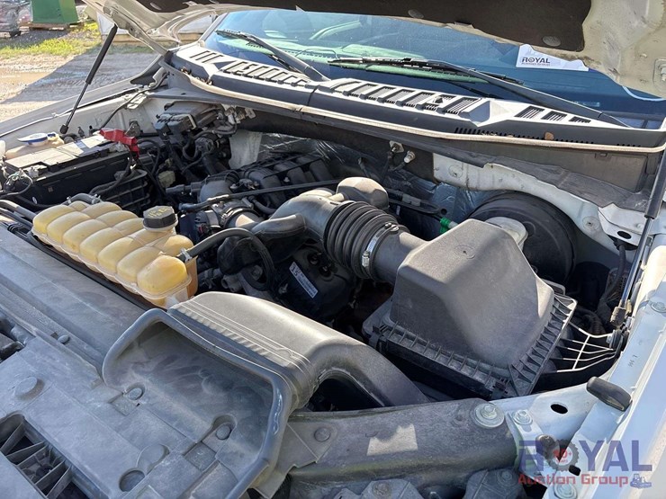 2017-ford-f150-image-8
