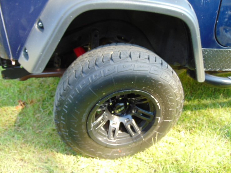 2002-jeep-wrangler-sport-image-3