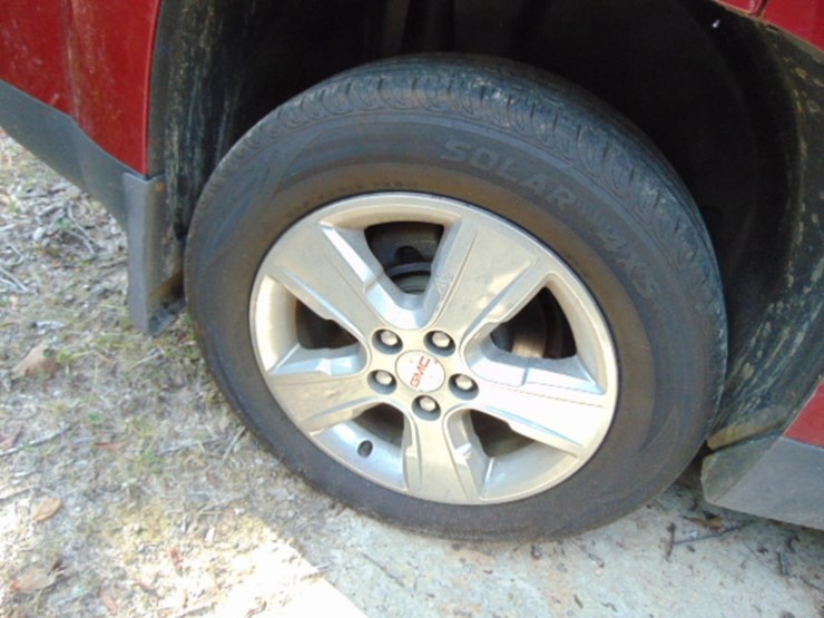 2014-gmc-terrain-sle-image-4