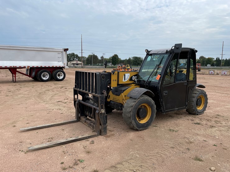 caterpillar-th255c-image-1