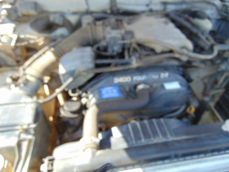 2004-toyota-tacoma-sr5-image-7