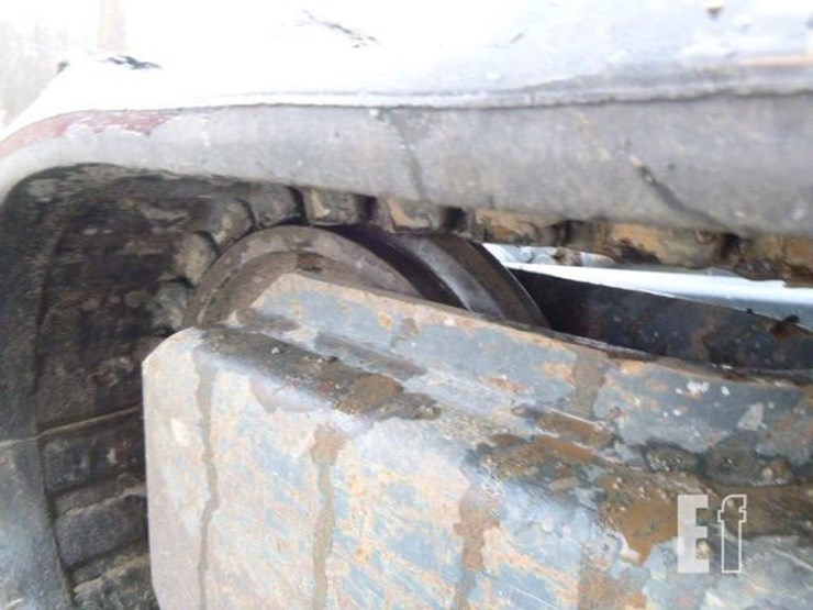 2021-takeuchi-tl8r-image-32
