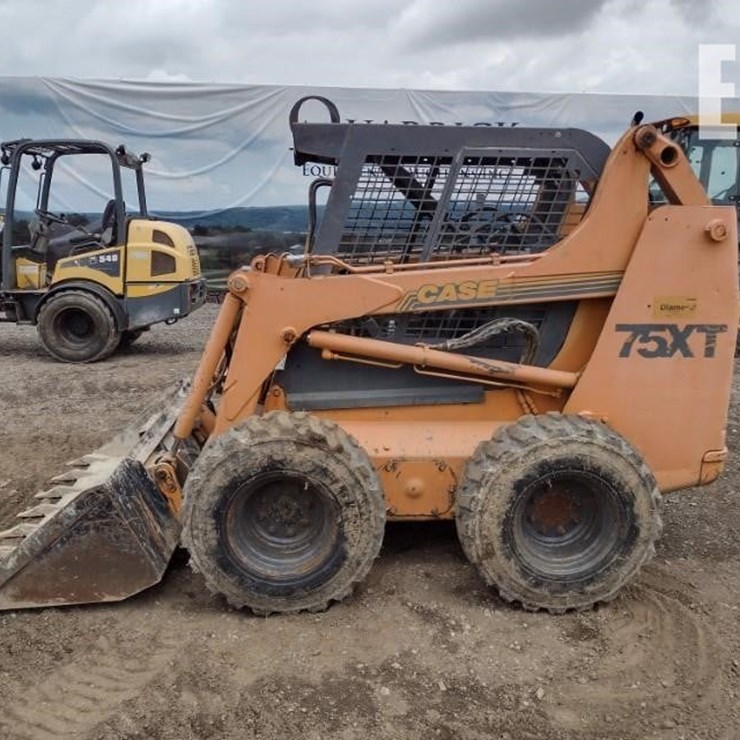 CASE 75 XT